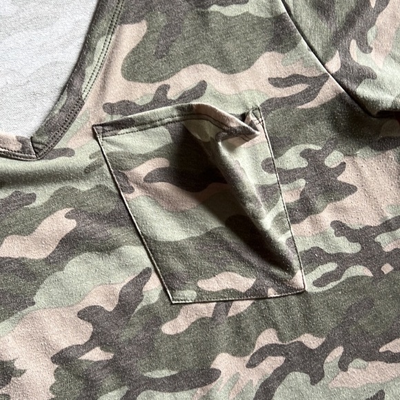 Women’s Camouflage Top with Slouchy Pocket - Picture 3 of 5